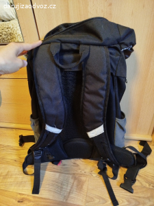 turistický batoh cca 35 l
