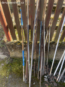 Tyče na rajčata / papriky - různé výšky - ZA ODVOZ