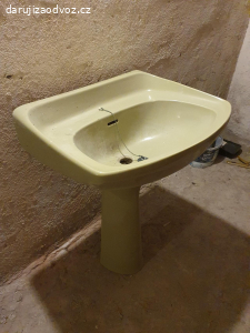 Umyvadlo s nohou, zelené