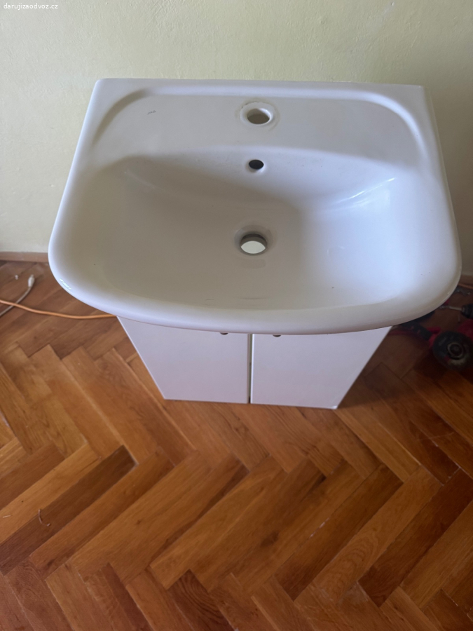 Umyvadlo se skříňkou