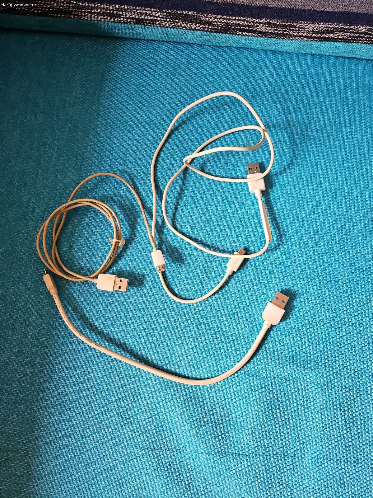 USB mikro. usb mikro 3ks