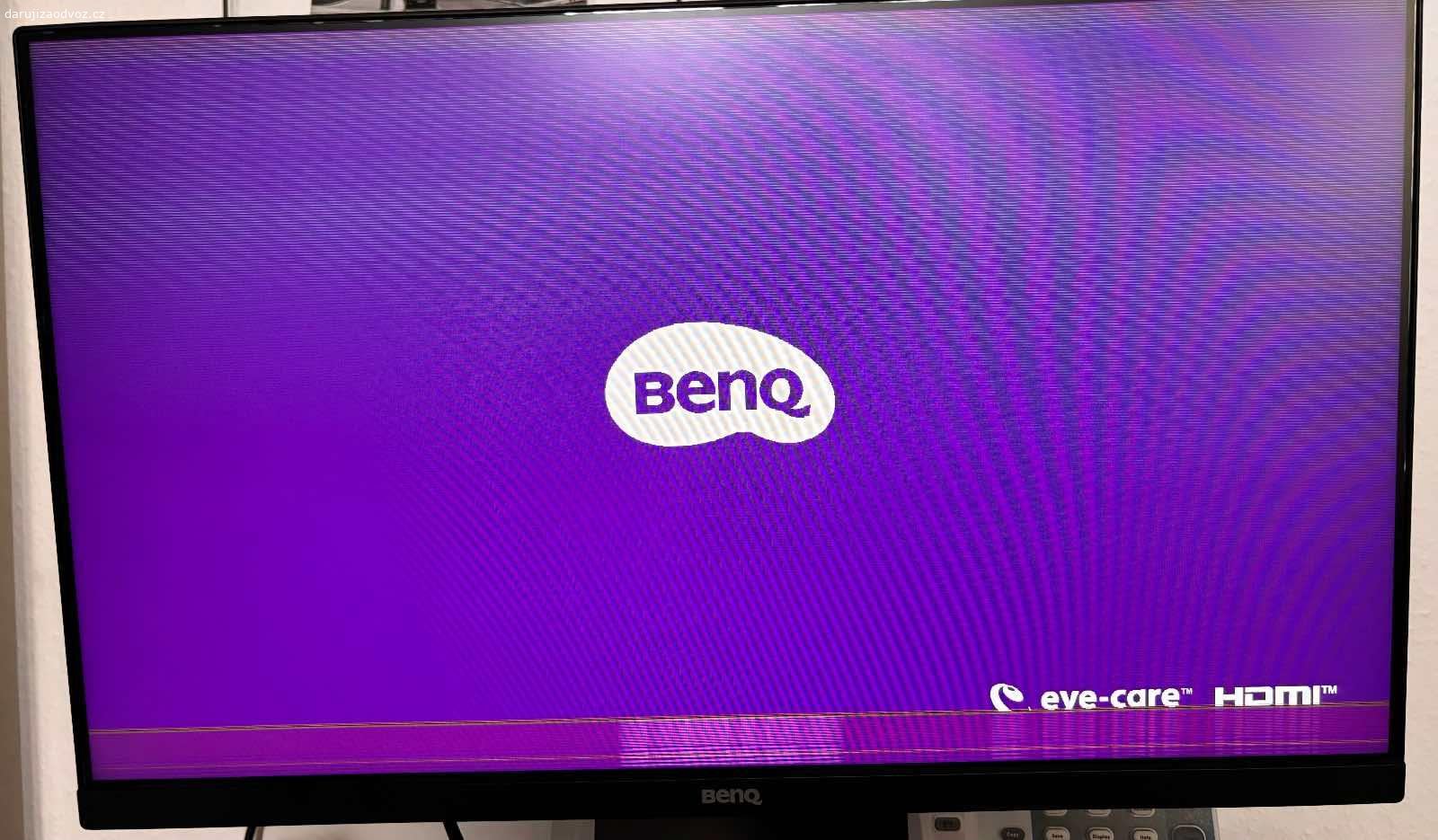Vadný Monitor BenQ 24”. Daruji na opravu vadný monitor BenQ. Má vodorovné vady v celé ploše.  Velikost 24”, Full HD, 2x HDMI , 1x VGA