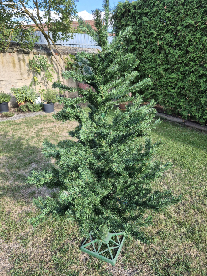 vánoční stromek umělý