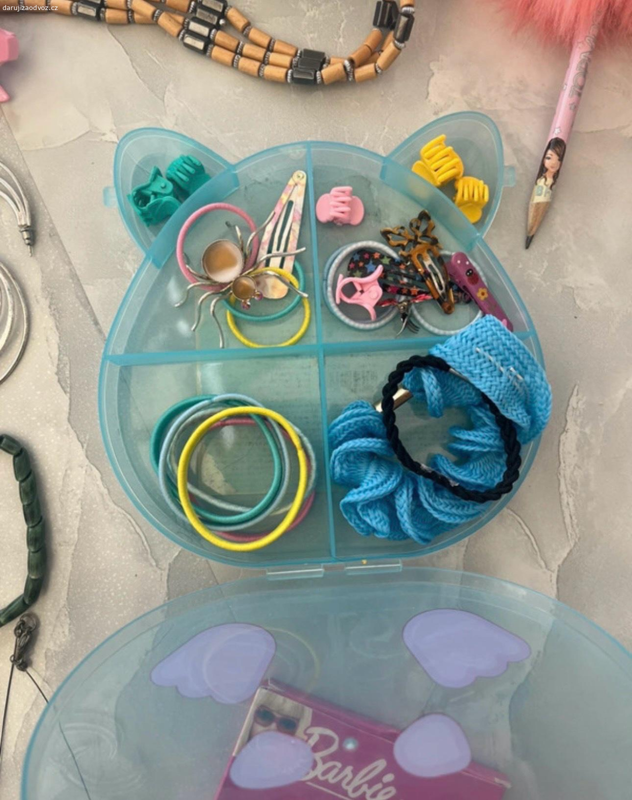 Velká sada Barbie pro princeznu. vše co vidíte na foto 
osobní předání možné - poprosím si zero colu lahev anebo zásilkovna 120.- komplet