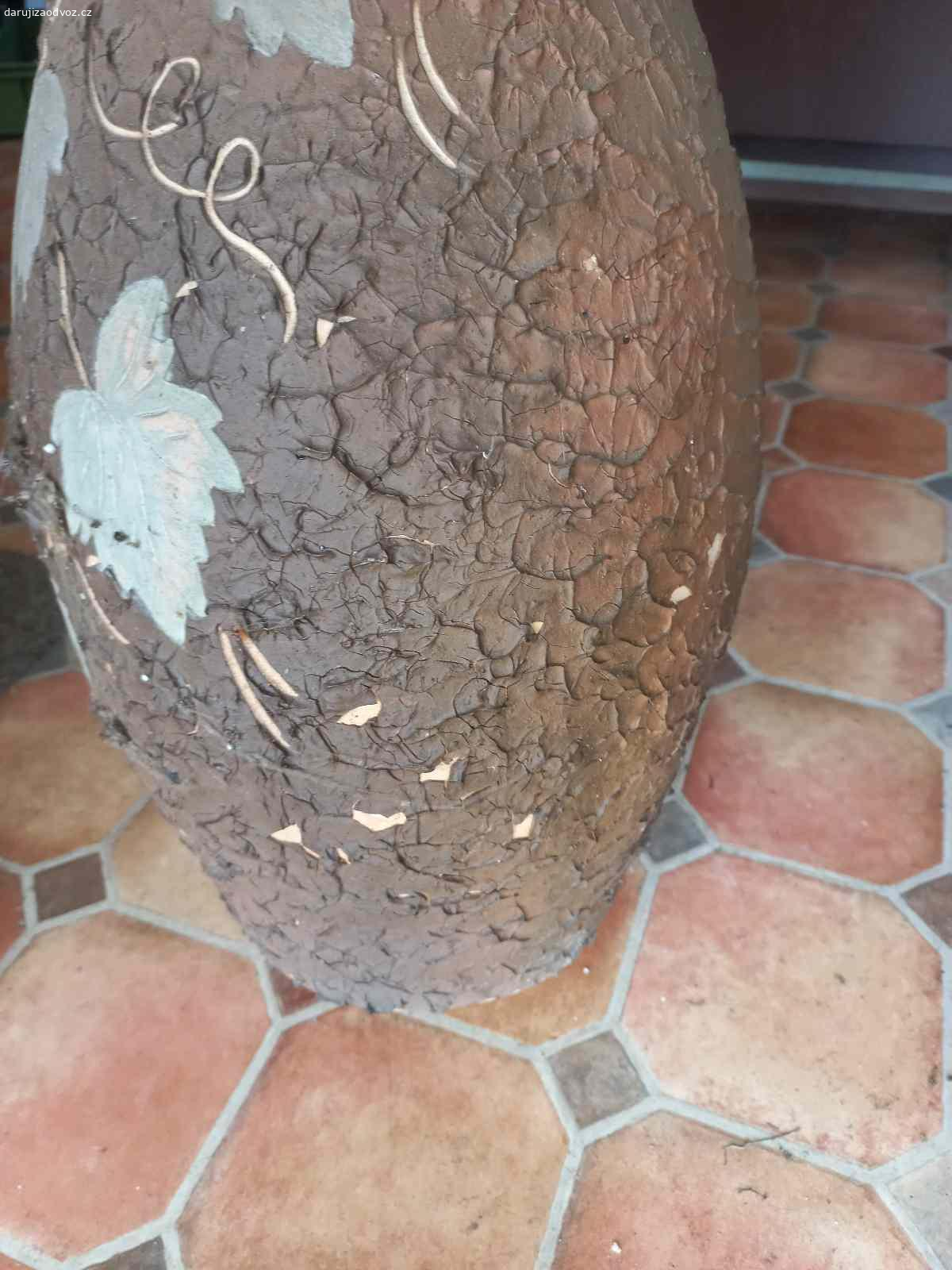 Velká váza. Daruji za odvoz, rozměry viz foto