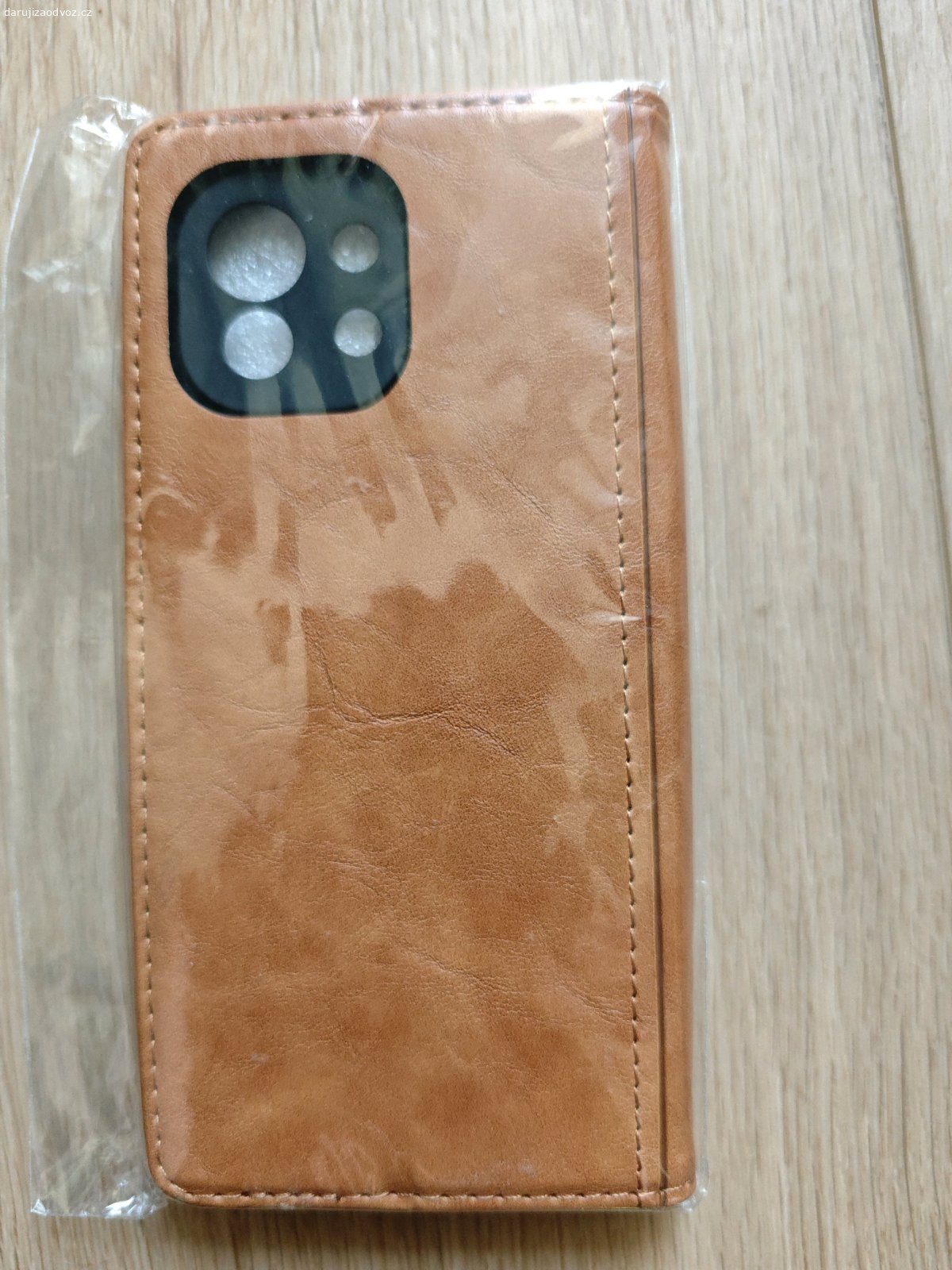 Věnuji obal na Xiaomi Mi11. Nerozbalený