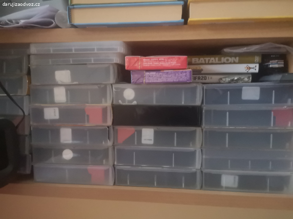 VHS kazety pohádky cca 60ks. Daruji kazety především s dětským obsahem.