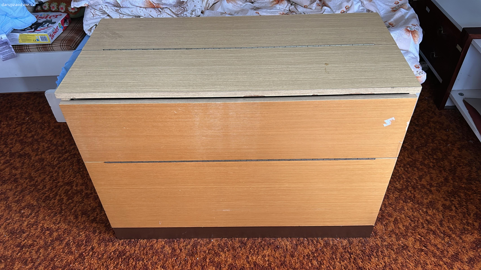 Vše musí pryč! (2). Vse je nabizene do smazani.