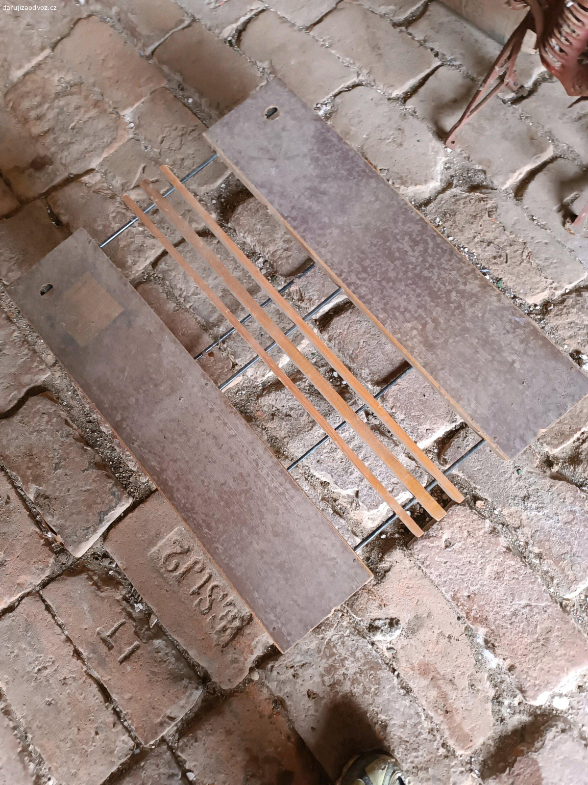 vše za odvoz. vše za odvoz Dyjákovice