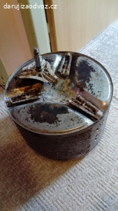 Za drobnost (čokoládu)