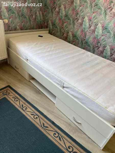 za odvoz  bílá skříň s nádstavcem + 2.postele
