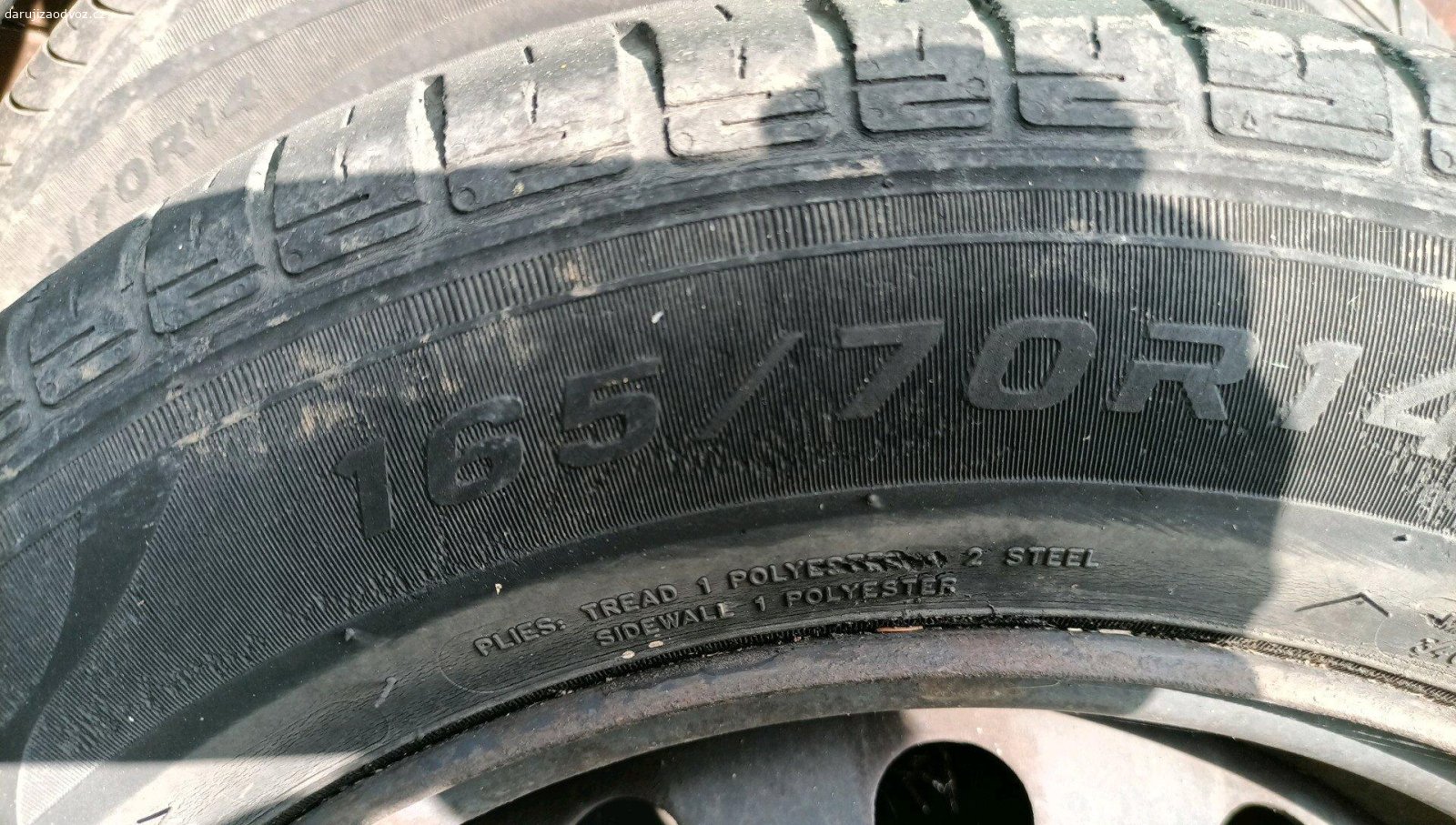 Za odvoz. 4x Kompletní kola Peugeot, Fiat , Renault. Volat, ne sms ani mail.