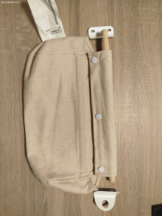 závěsná police