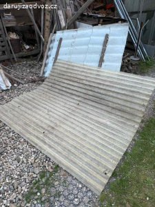 zbytky střešní krytiny