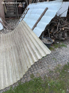 zbytky střešní krytiny