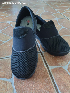 Zdravotní zcela nová obuv 39