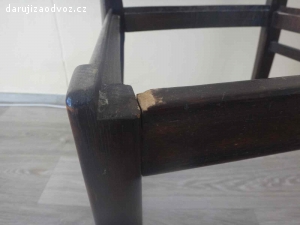 Židle - potřebná oprava